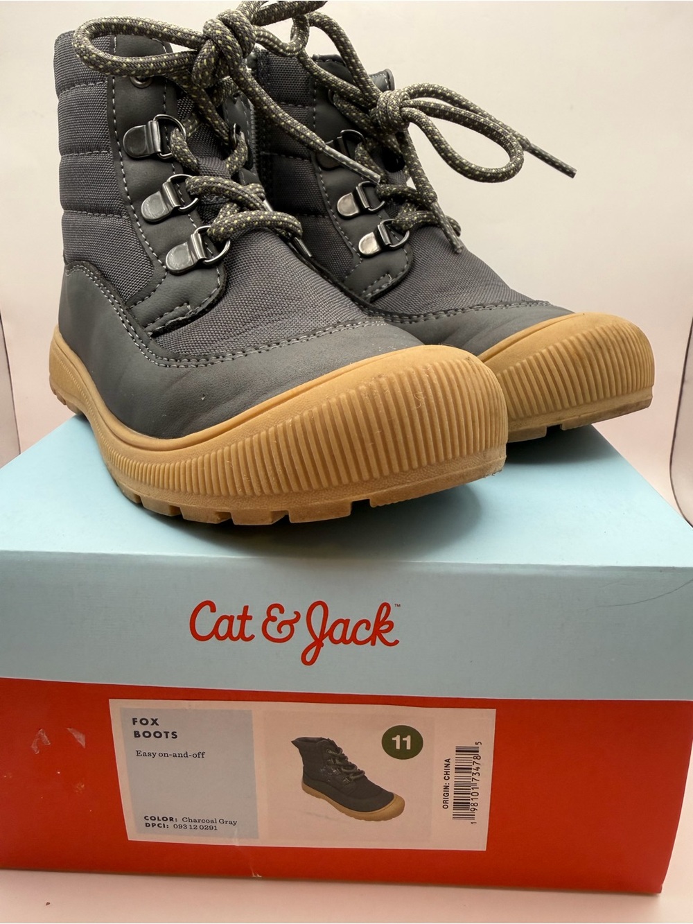 Size 11 Cat & Jack Gray and Tan Kids Fox Lace-Up Boots